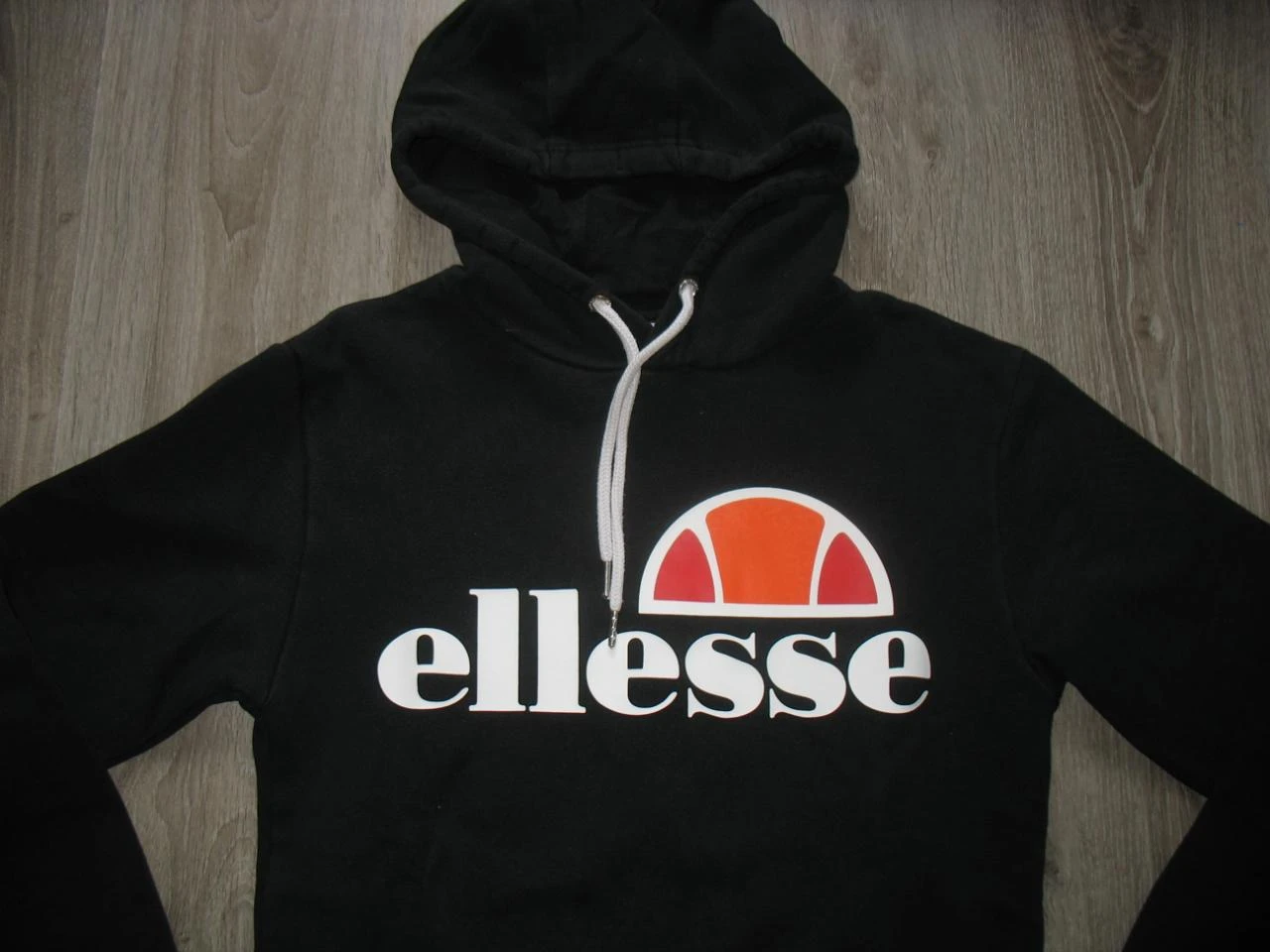 SUÉTER PRETO COM CAPUZ - ELLESSE - TAMANHO XS - n°01 – photo 2
